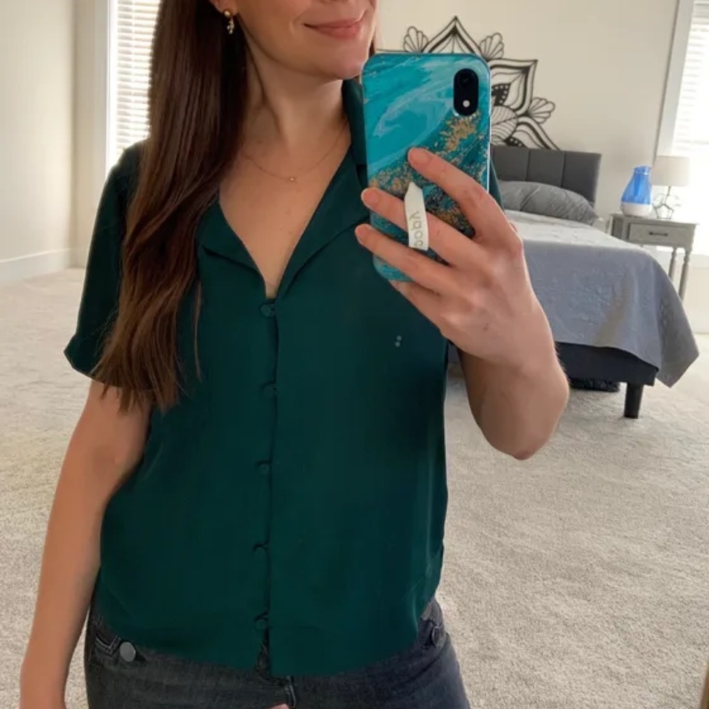 Lulus Good Luck Charm Dark Green Short Sleeve Button-Up Top Blouse size L